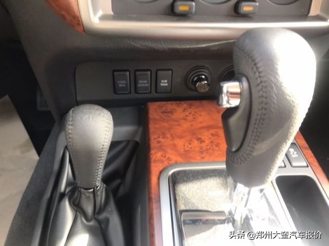 2020途乐y613.0t柴油顶配皮卡,途乐两门版y614.2t