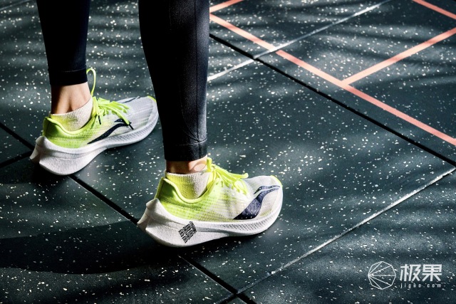 最狠的鞋子,全网最狠的鞋子