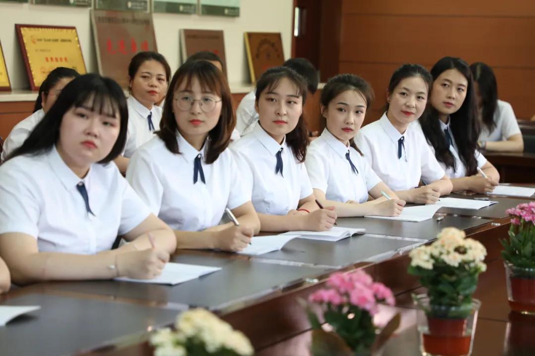 家门口的好学校,家门口的好学校浐灞欧亚中学