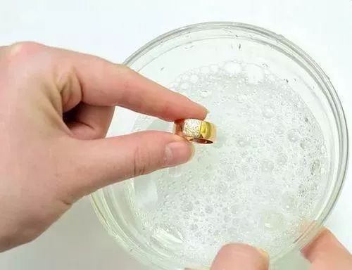 空心黄金戒指变形最简单修复方法,黄金戒指变形了怎么修