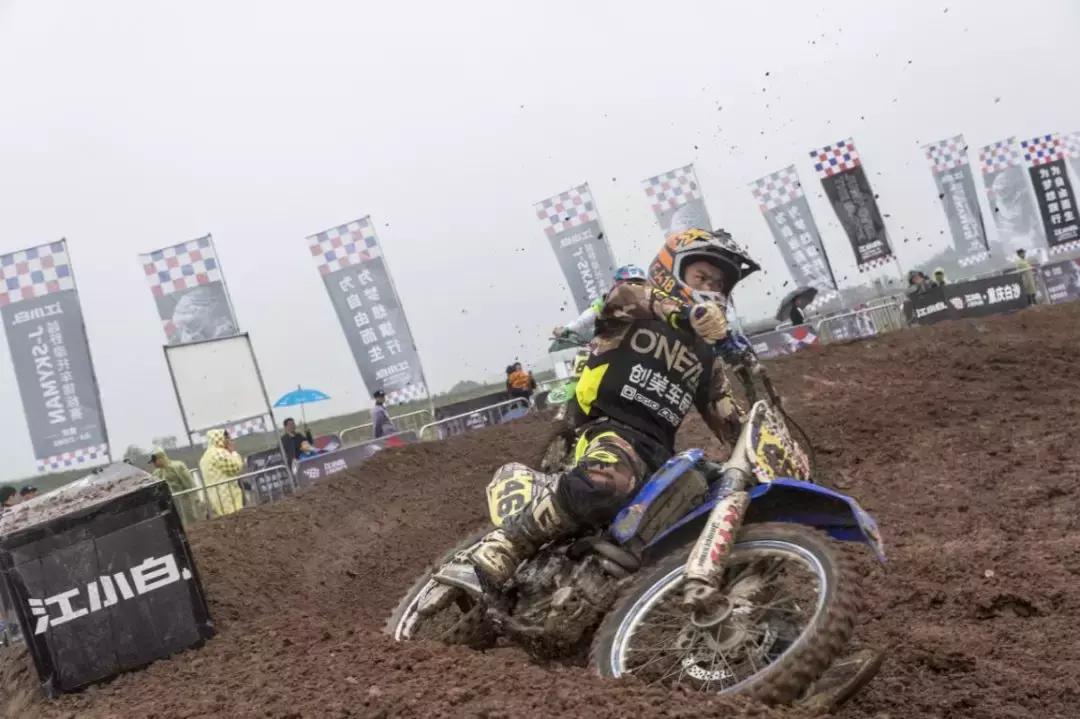 中国顶级越野摩托赛事,场面堪比kpl