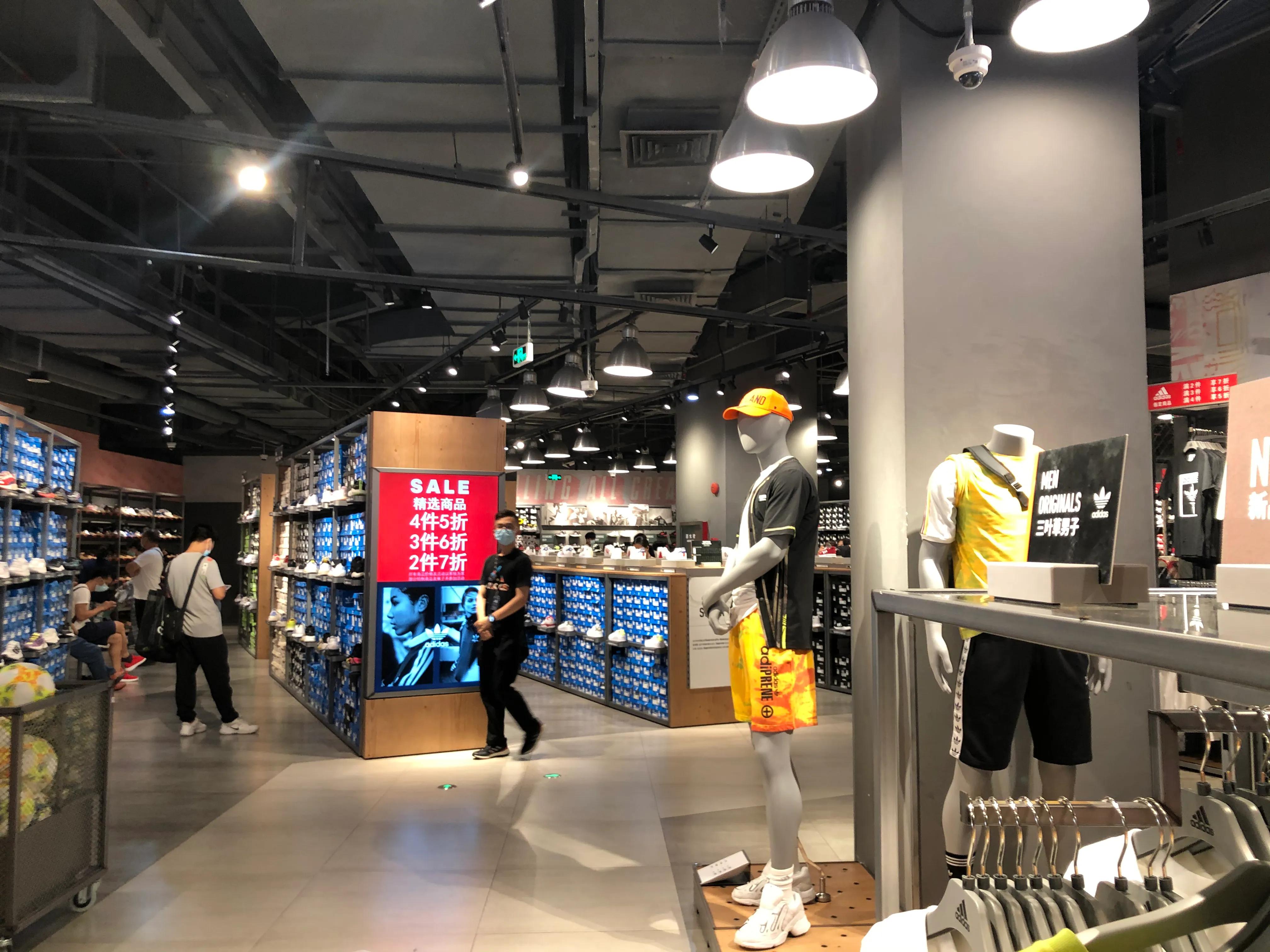 广州哪里有耐克阿迪达斯折扣店,广州天河区哪里有阿迪达斯折扣店