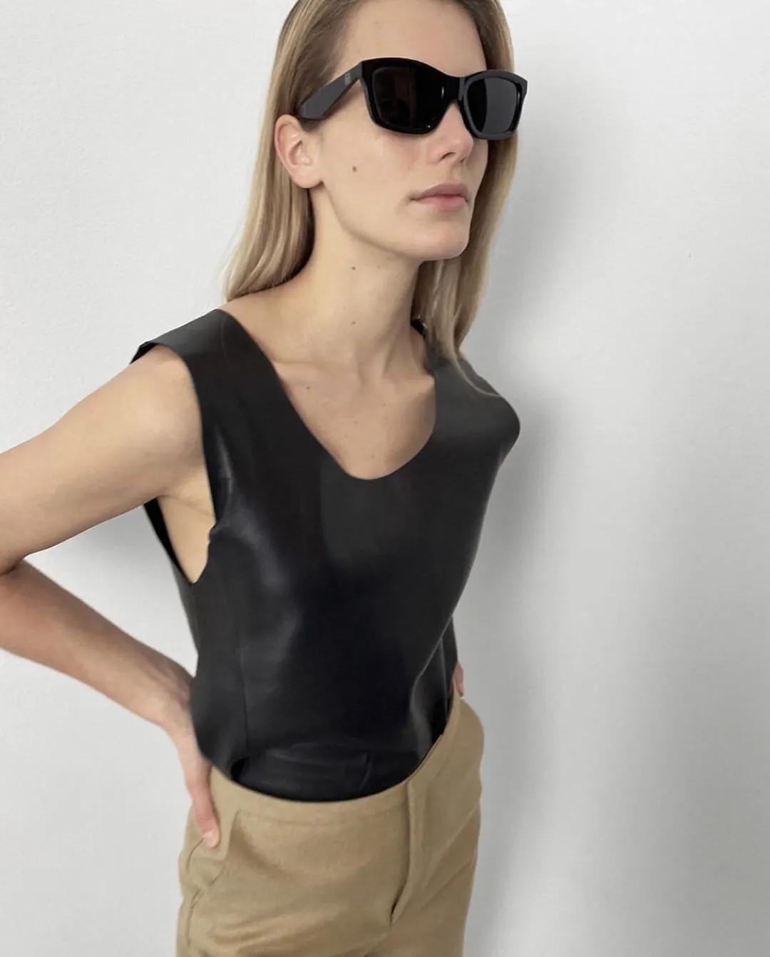 圆脸女生怎么选墨镜,圆脸女生如何选择大牌眼镜