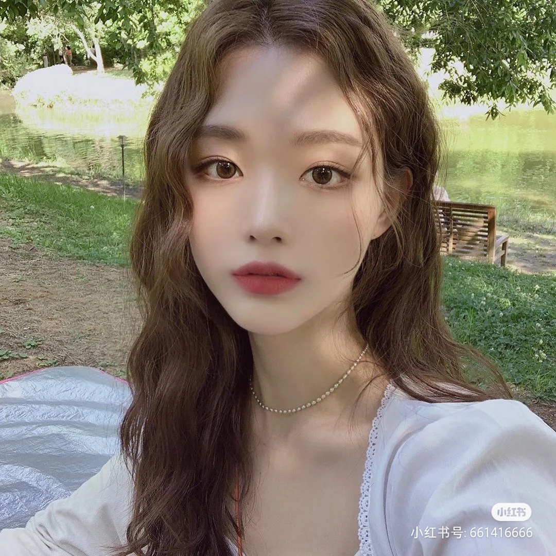 面部精油和精华液使用顺序,面部精油的正确使用方式