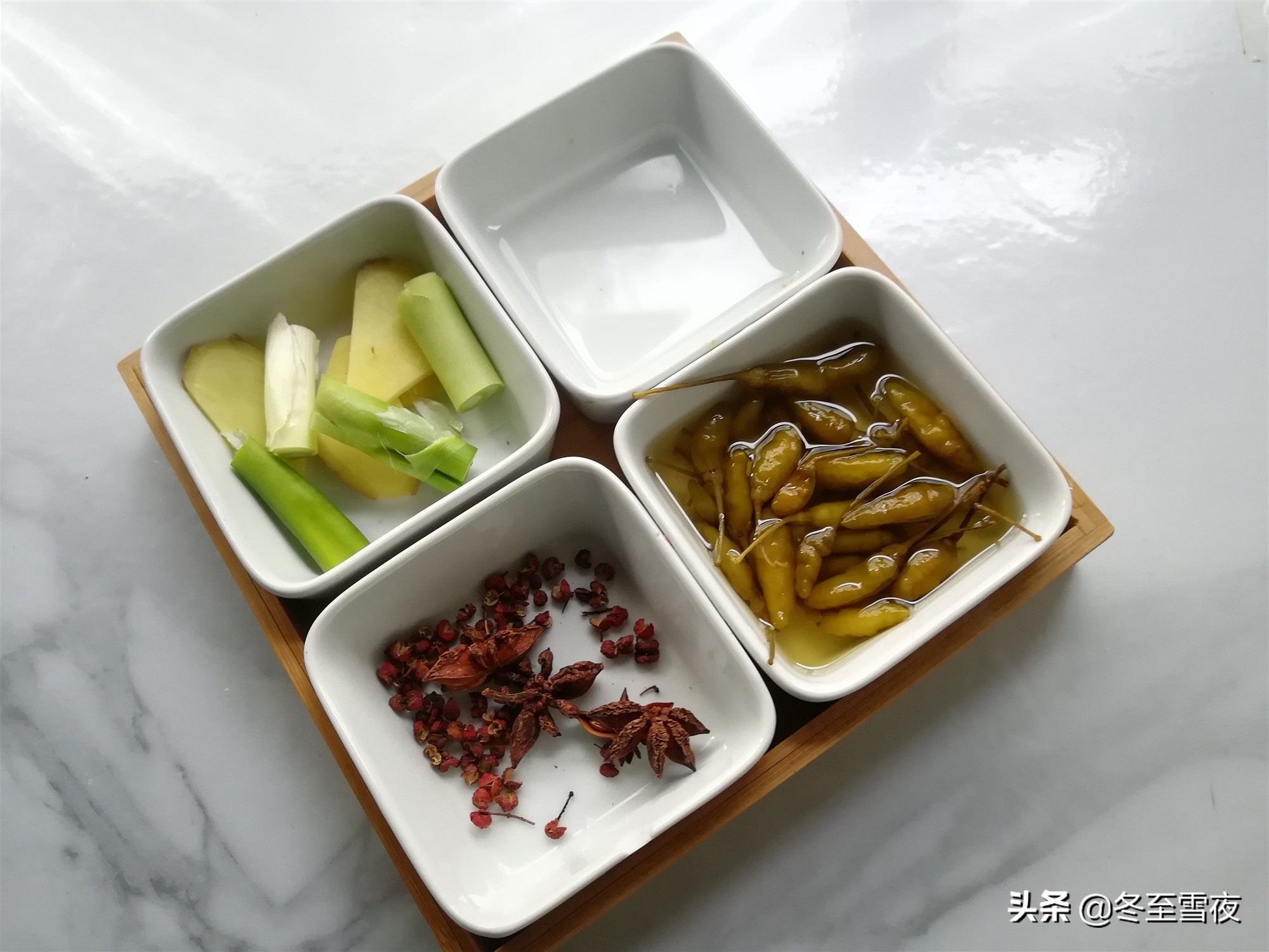 泡椒凤爪的简单做法教程,泡椒凤爪怎么做简单好吃