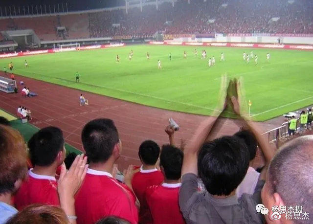 看足球教学,看足球的感悟