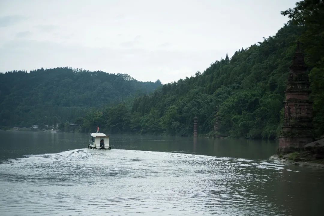 要想身体好常往洪雅跑标语,要想身体好常往洪雅跑文案