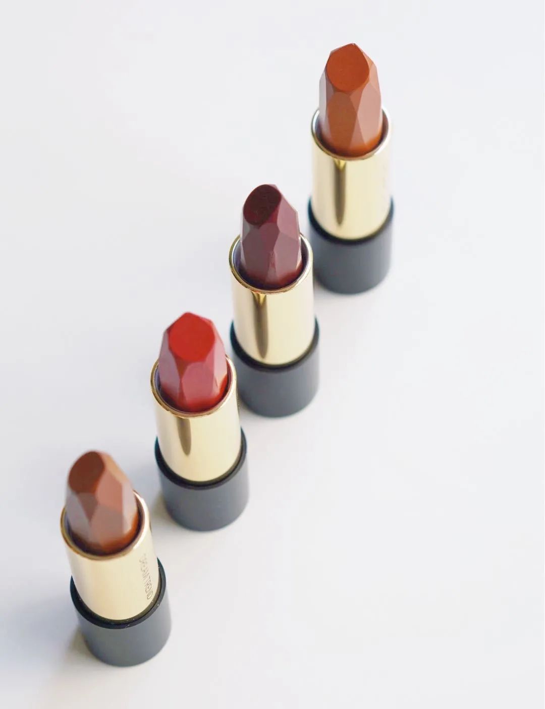 国货彩妆哪个好用点儿 (国货彩妆又便宜又好用)