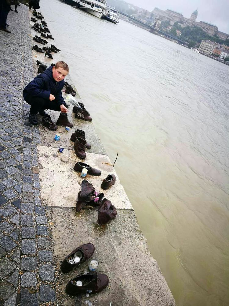 匈牙利的首都,当年陈强曾到此,两个儿子取名“布达”“佩斯”
