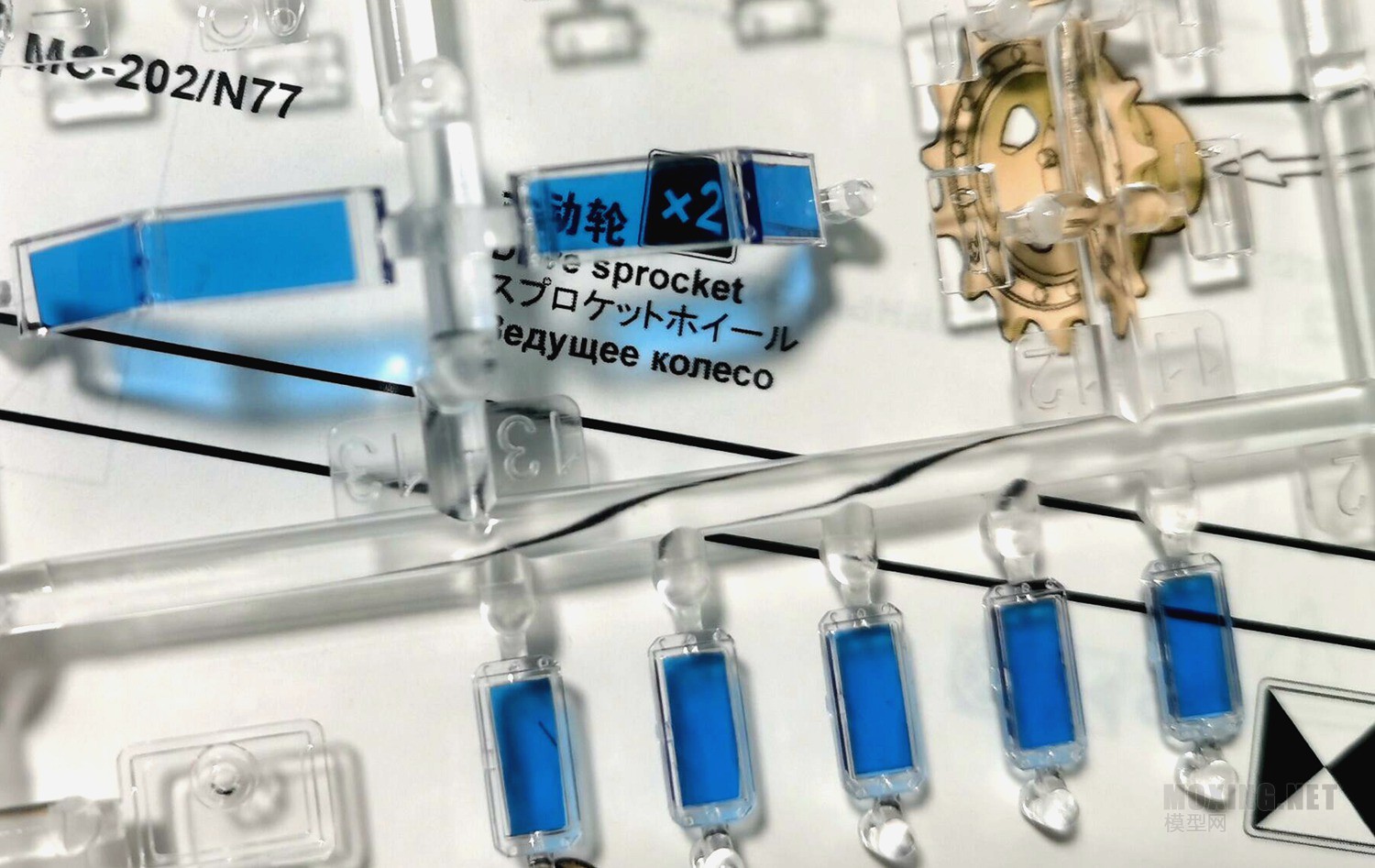 MENG,SS-018-1/35以色列“雌虎”重型装甲运输车-简介与开盒