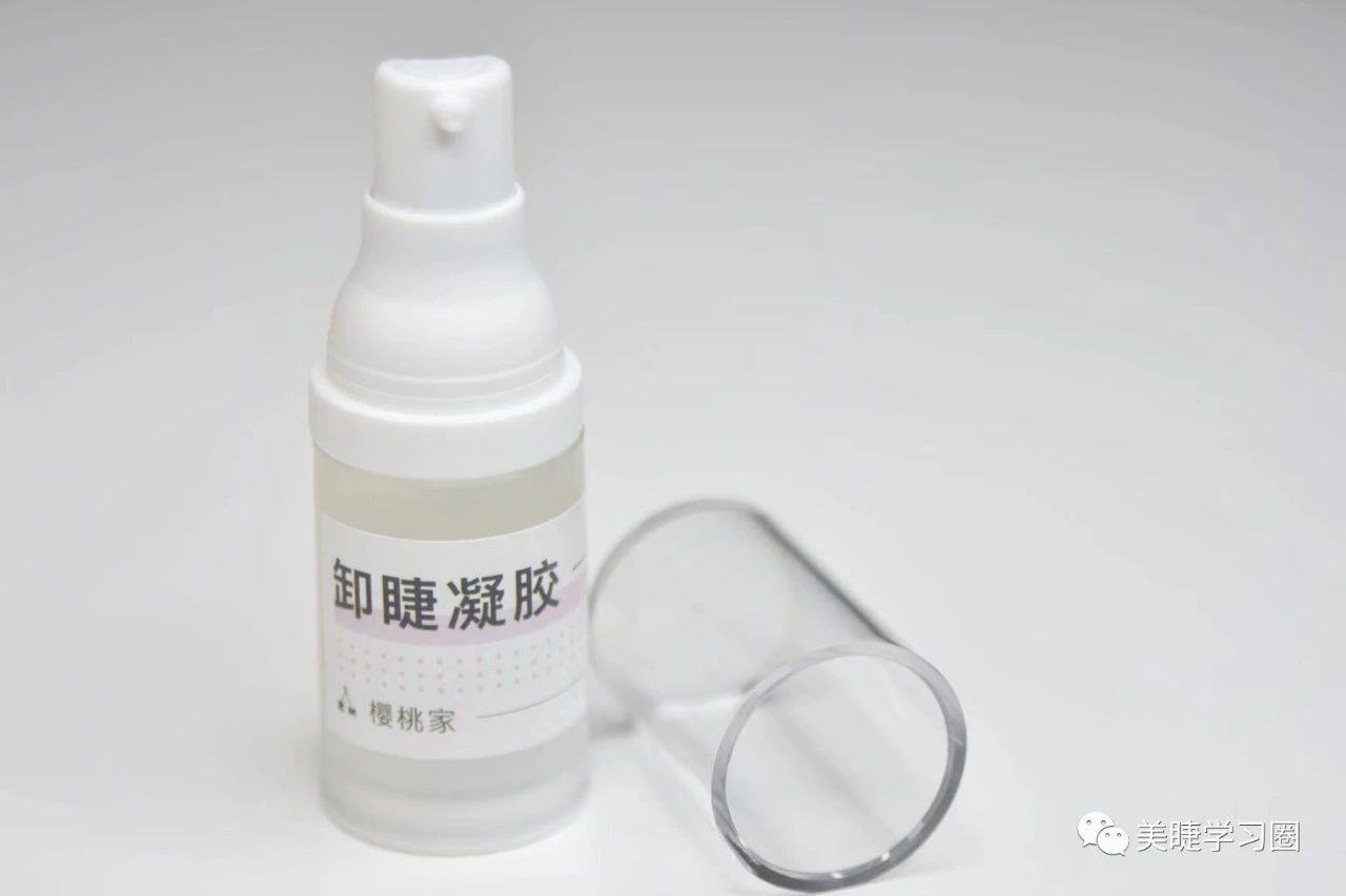 「理论」顾客皮肤、头发沾上胶水怎么办？