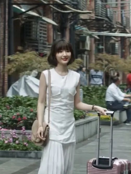 三十而已里面王漫妮的包包,三十而已中王漫妮的包包