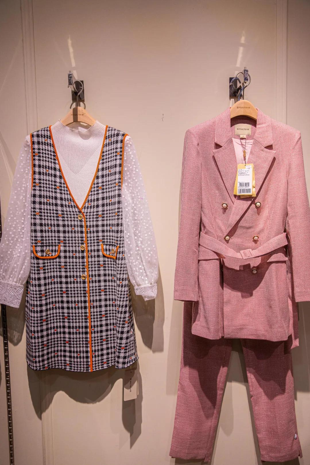 用不着加群拼团！来罗马春天奥莱，做真正的气质名媛