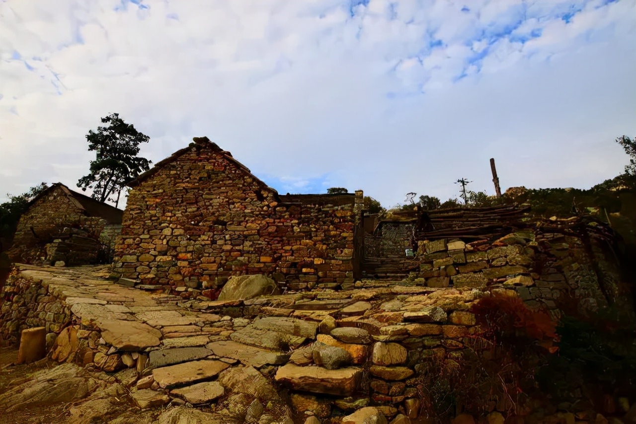 沂蒙山两天一夜攻略,假期到沂蒙山旅游