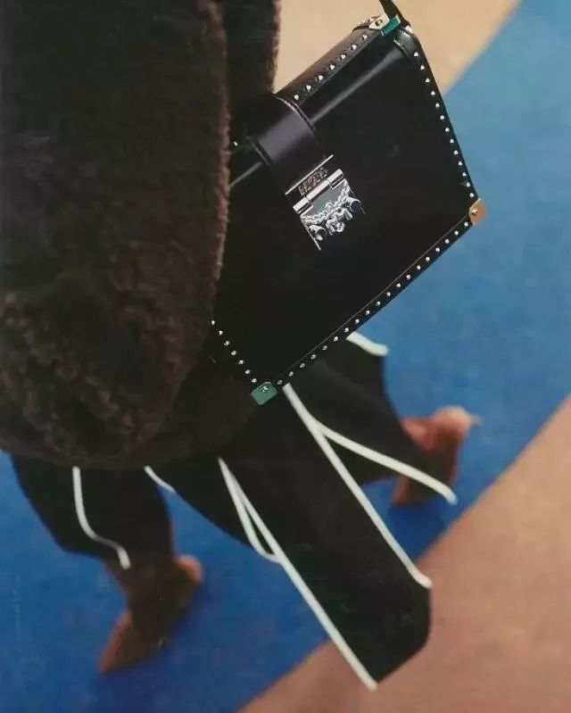 mcm为什么有的深有的浅,mcm为什么火