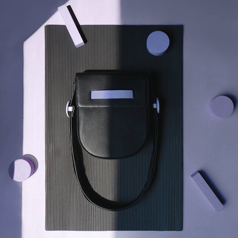 不要再背烂大街的双肩包了,别再背烂大街的轻奢包