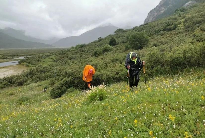 8月格聂c线,8月走格聂南线穿什么