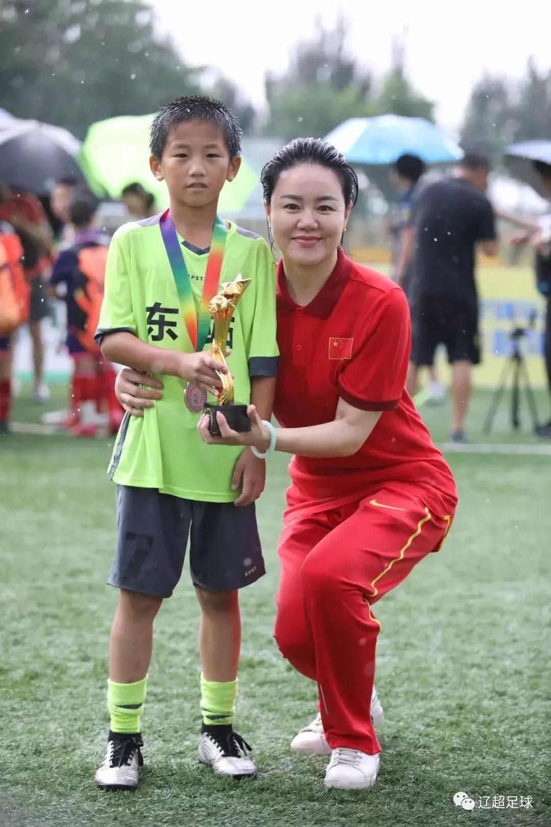 肇俊哲之子踢足球,肇俊哲辽宁足球青训