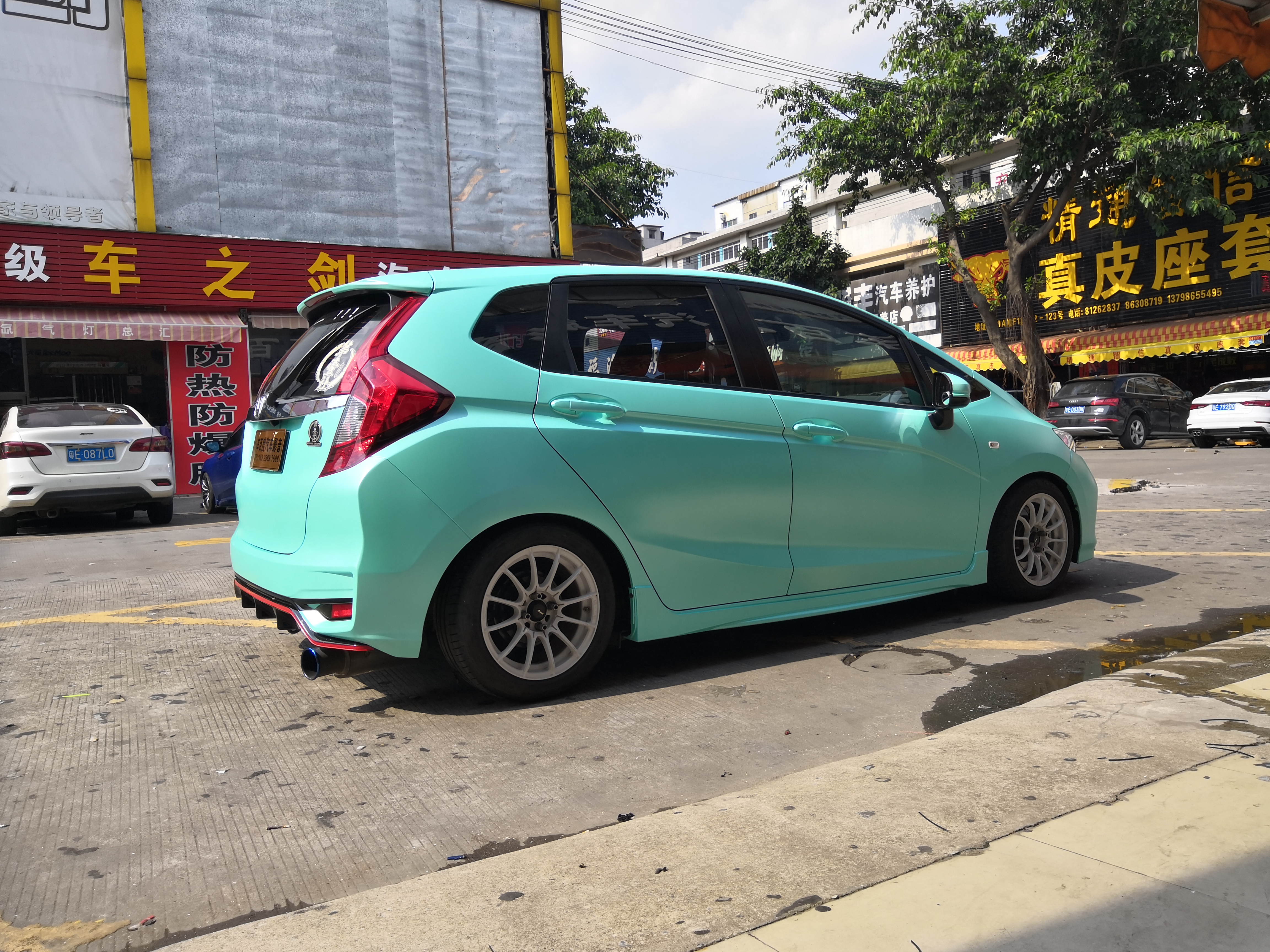 飞度蒂芙尼蓝改色膜,飞度改色璀璨黑魅紫