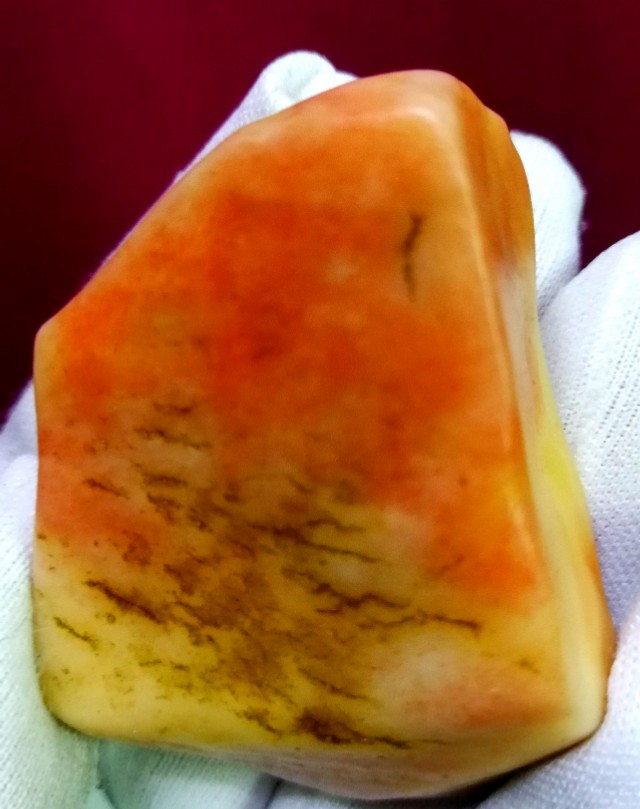 沙漠石头无奈的呐喊