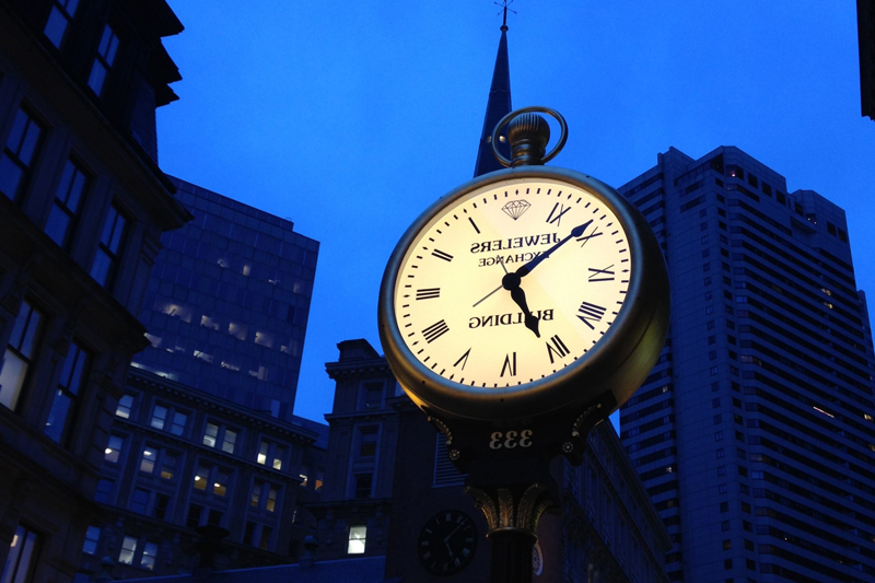 指缝很宽时光很瘦,指缝很宽时间很瘦悄悄从指缝溜走