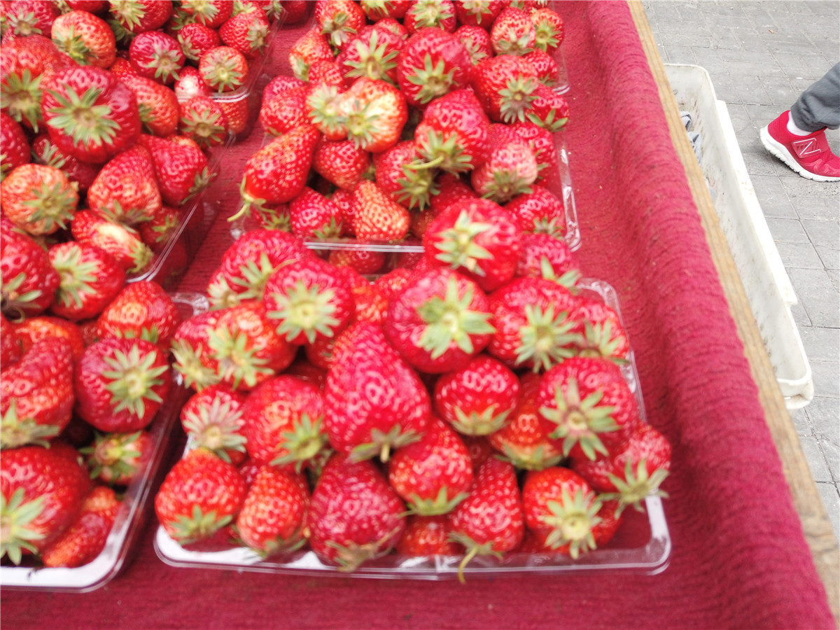 买草莓时遇到这3种万万不能买,买草莓时会遇到一些什么