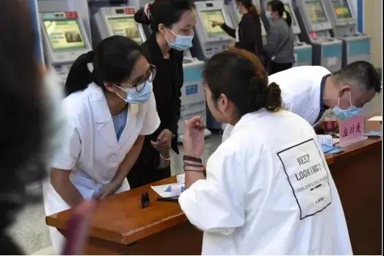 市中心医院成功举办省医师协会皮肤科医师分会青年委员下基层系列活动