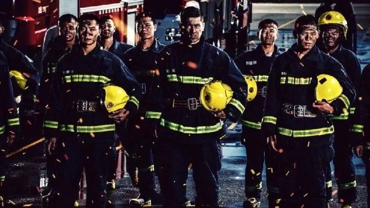 塘厦这支英雄部队集体脱下军装,开始新的征程