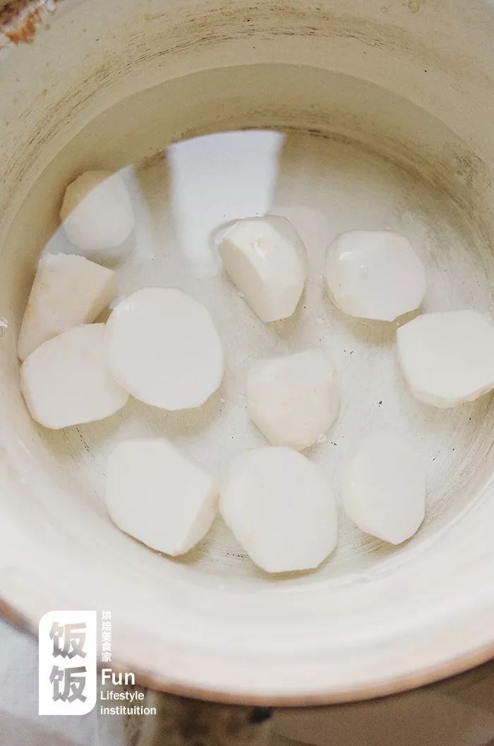 芋圆桂花糖水,鸡头米糖桂花芋圆