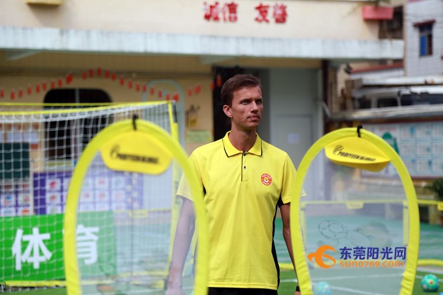 足球从娃娃抓起的前一句,足球从娃娃抓起不再是一句口号