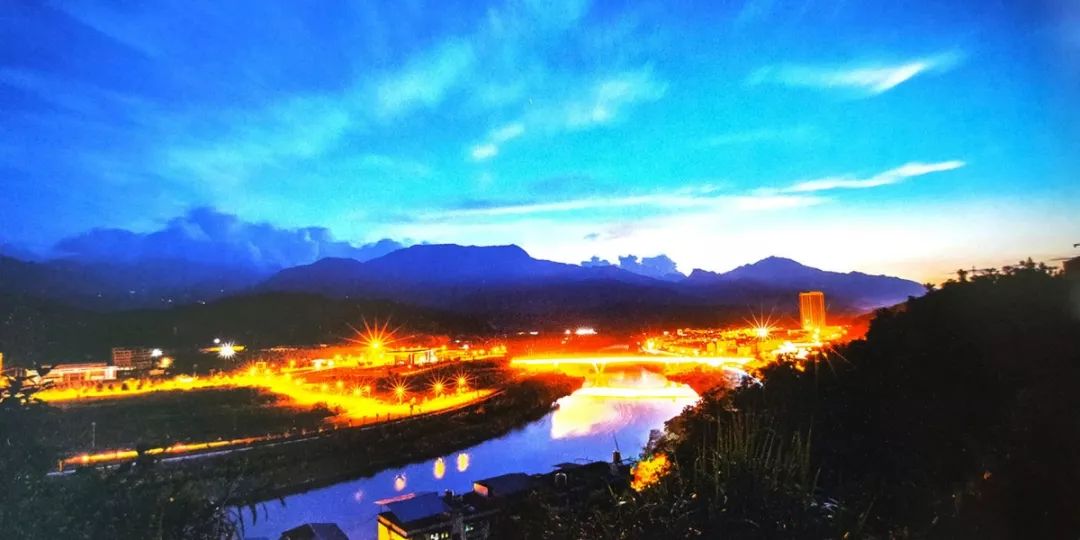 「推荐」刷屏！这是我眼中的边境河口