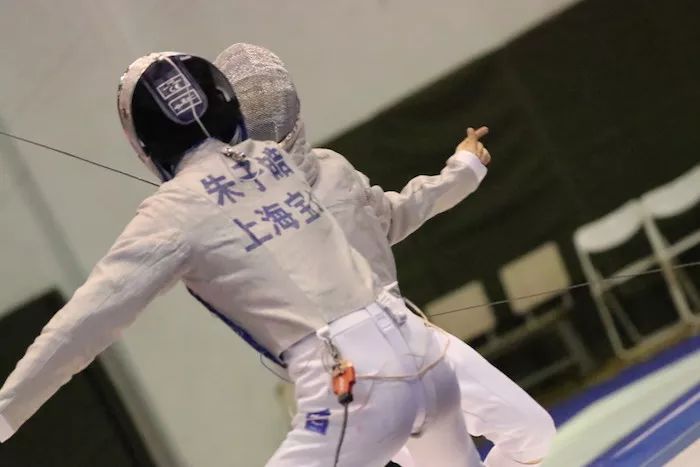 他把宝山击剑带到上海第一，这位教练究竟有什么神奇之处？