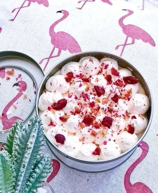 席梦思大蛋糕,席梦思慕斯蛋糕