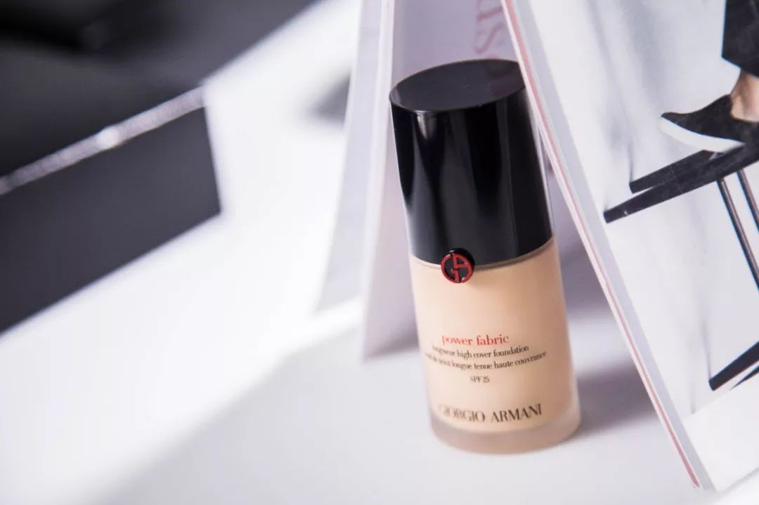 阿玛尼放大招?我敢赌,这波双十一它赢定了!