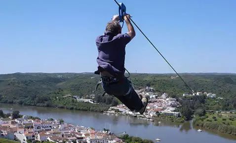 世界上最奇葩的国界线竟然长这样,盘点世界上最奇葩的10条国界线