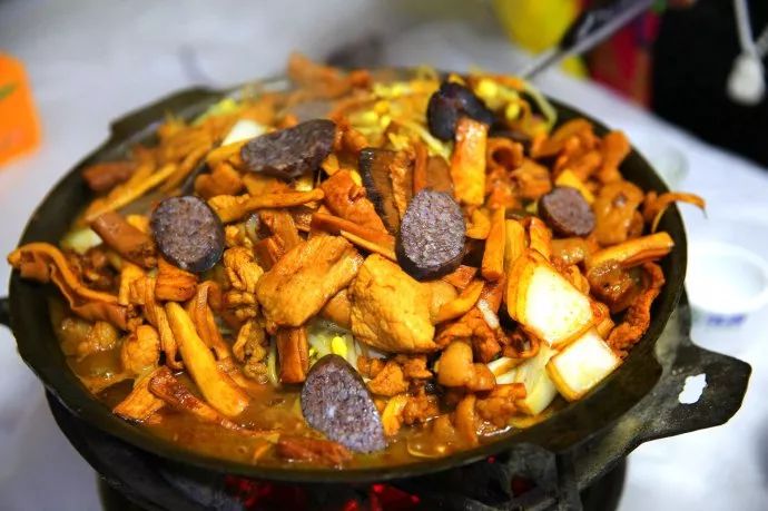 刘烨一家三口野外生活,刘烨旅游