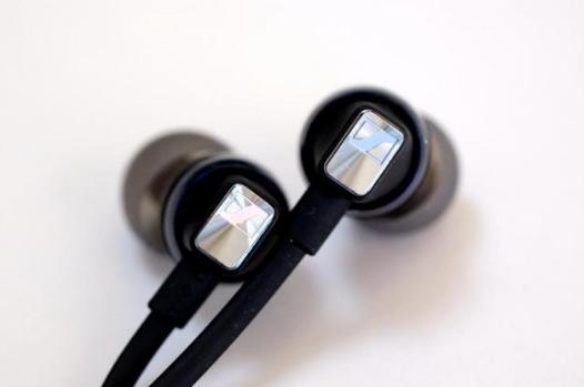 运动耳机推荐性价比排行榜最新款,无线耳机与运动耳机