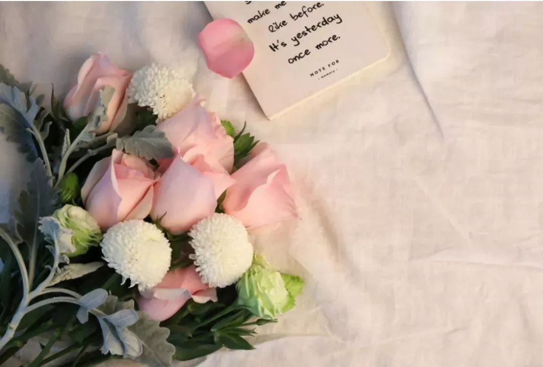 衣服鞋子发黄有污渍,衣服鞋子泛黄怎么办