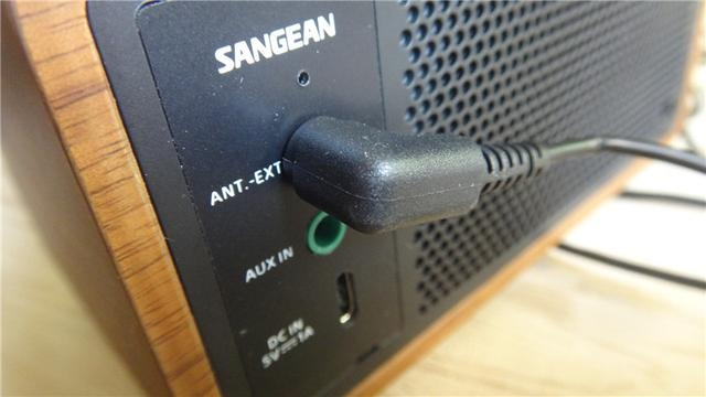 山进海顿迷你音箱收音机柔曼细音浸入耳