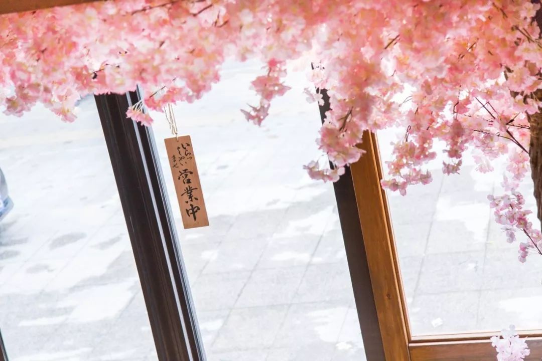 镇江宝藏日料店！15层生猛「云梯刺身」无限续，120+种自助不限量