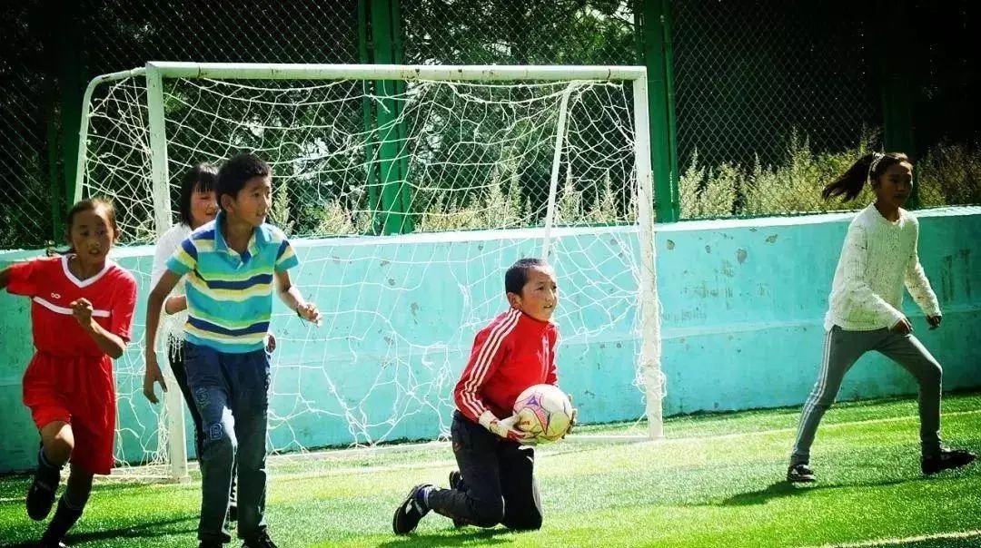 世界著名巴萨足球学院落地云南，“足球之乡”丽江被选中！