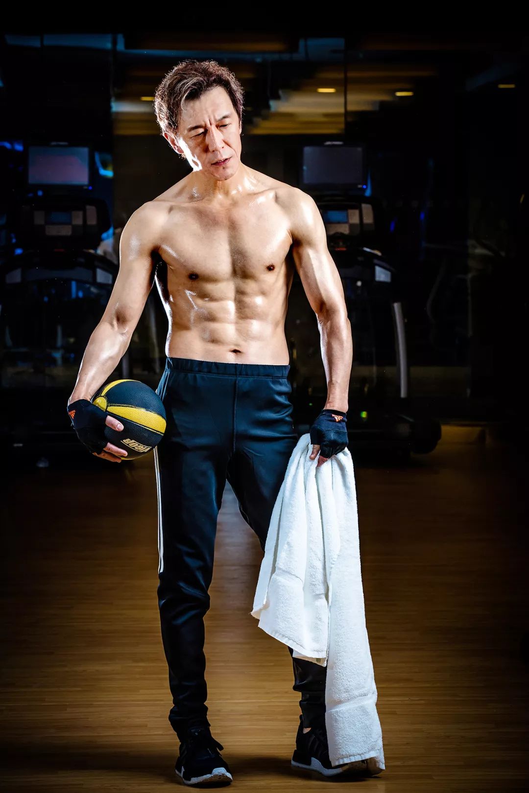 只是近黄昏珍惜眼前活在当下,最是黄昏后只为珍惜眼前人