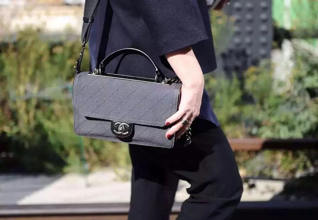 普通人在加拿大做什么赚钱,普通人在加拿大做什么工作赚钱