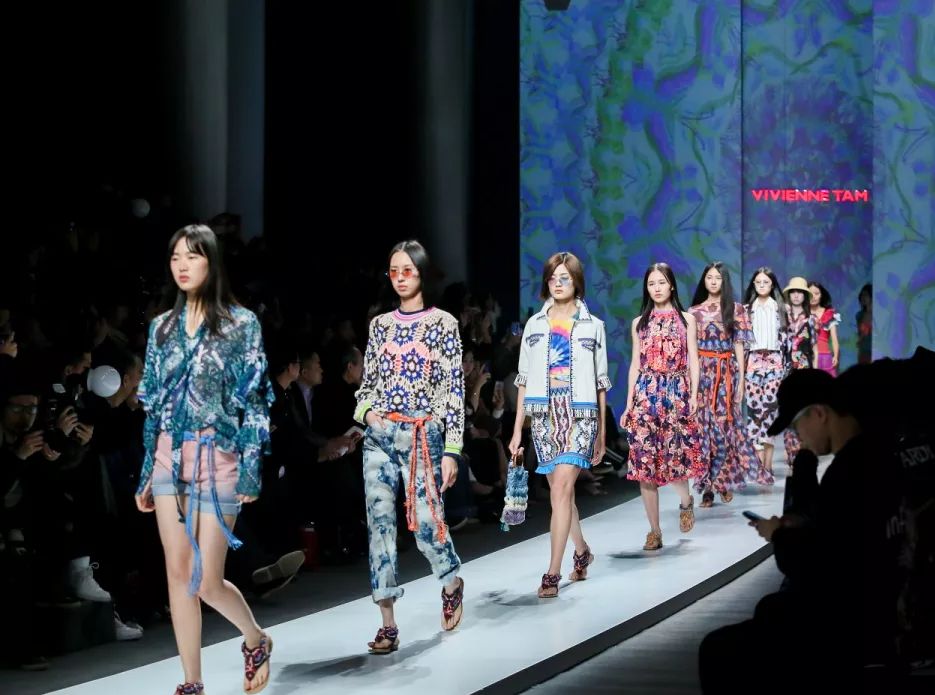 心如花木向阳而生抖音,心如花木向阳而生人民日报