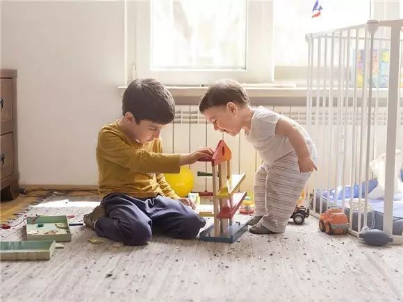 如何帮助4岁孩子戒掉坏习惯,怎么给七岁孩子纠正坏习惯