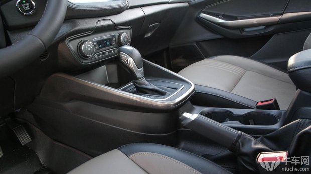 试驾全新福特福睿斯,福睿斯性价比