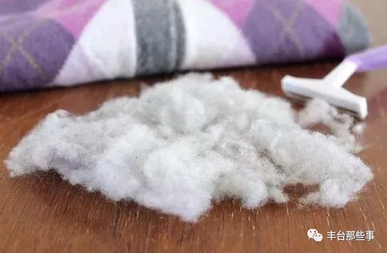 羊毛衣用洗衣粉泡一夜,羊毛衣可以用洗衣粉吗