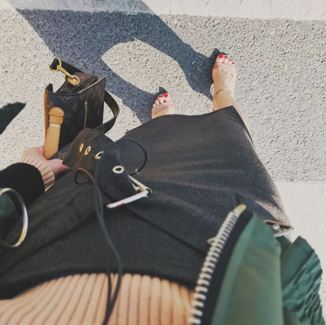 上班时间这样穿每天不重样,每天做一件衣服100天不重样