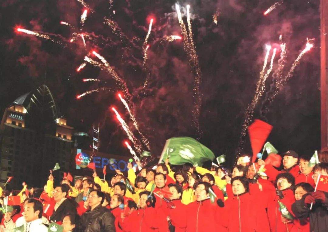 现在的你最美的样子 (20年前的你和现在的你一样美)