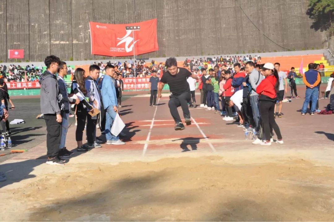 暖冬律动｜青春无畏，逐梦扬威，最拼的攀大ers